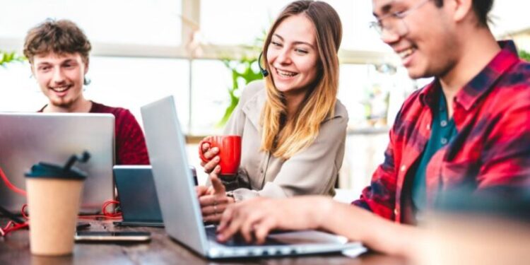 Tips To Build Personalized eLearning Experiences For Your Gen Z Employees - Planeticnet | Education