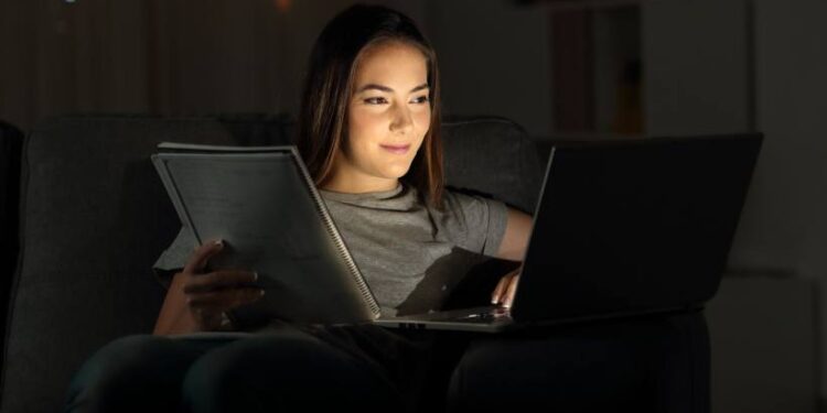 Shutterstock - Planeticnet | Education