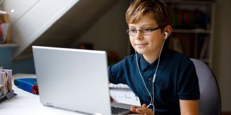 shutterstock - Planeticnet | Education